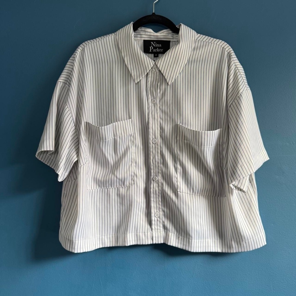 Nina Parker White Pinstripe Shirt Women's Plus Size 2X Button Up Cropped Preppy